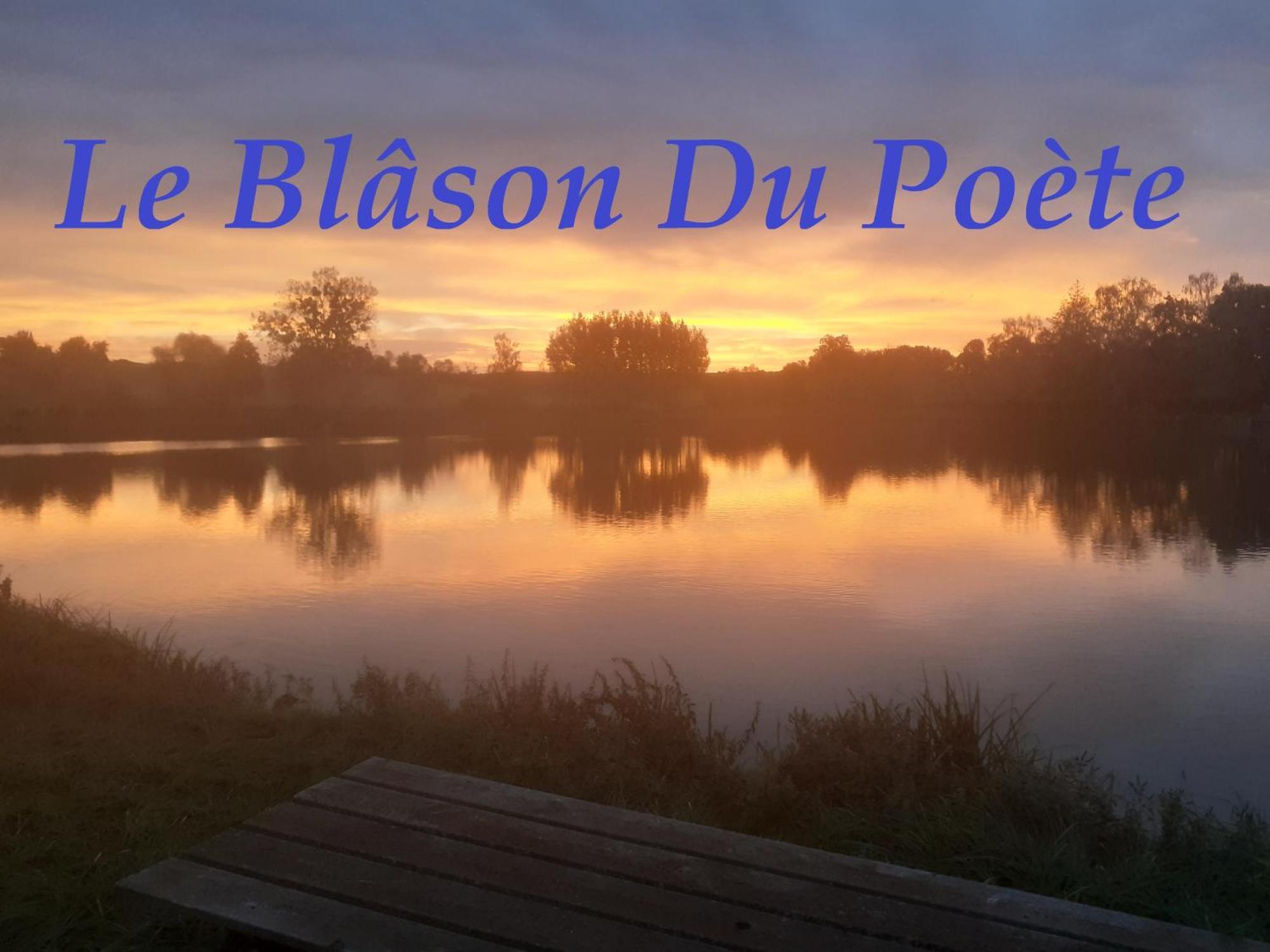 Le Blason Du Poete Mayet Dış mekan fotoğraf